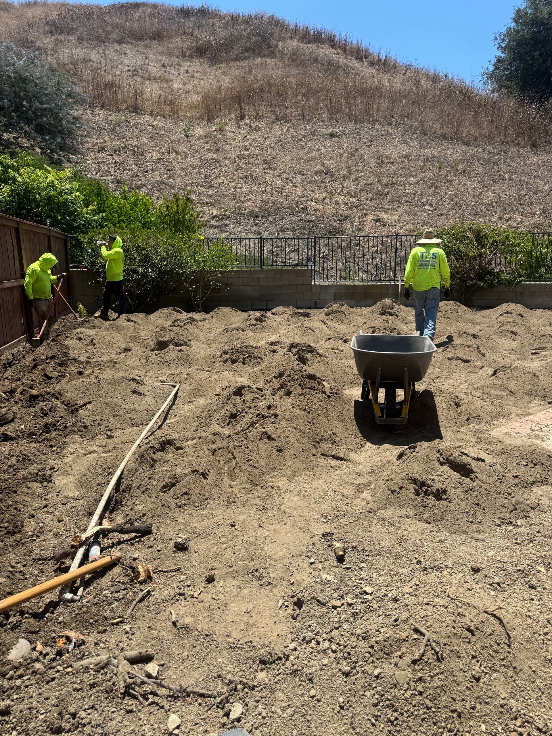 Gallery photos for Dead Grass and Drainage Problems Fixed in Chino Hills: Image #2