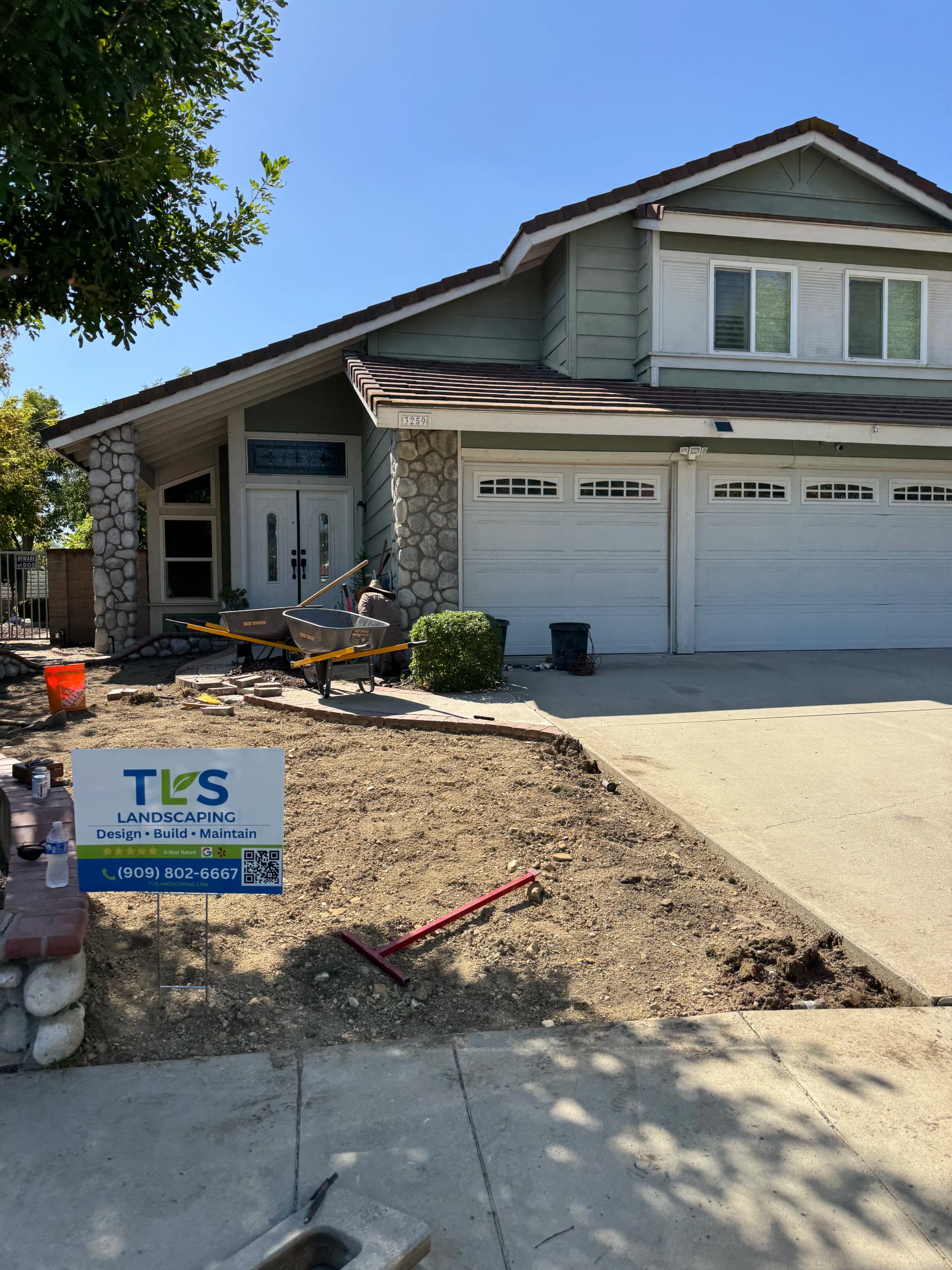 Gallery photos for Front Yard Artificial Turf Install That Ditches the Mower for Good: Image #3